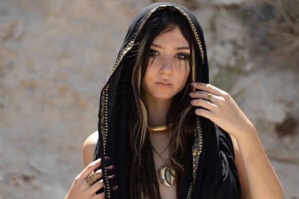 Il video virale e l’appello della madre faranno tornare Shani Louk a casa sana e salva? 11