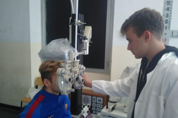 “Controllo della vista e occhiali gratis”: gli studenti di ottica aiutano chi non può permetterselo 5