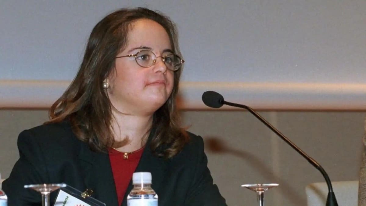 Chi è Mar Galceran, prima deputata eletta in Spagna con la sindrome di down: “Superate voi stessi” 17