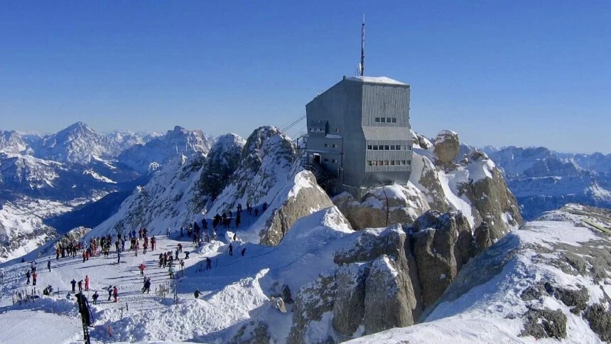 Crollo Marmolada: “A causa dei cambiamenti climatici eventi simili si ripeteranno” 1