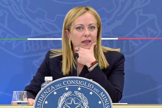 Pensioni, le ipotesi del Governo Meloni: cosa c'è sul tavolo 7