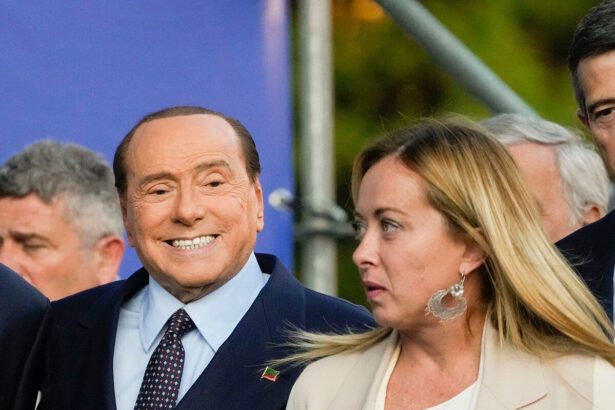 Faccia a faccia Meloni Berlusconi: cos’è successo durante l’incontro tra i 2 leader 18