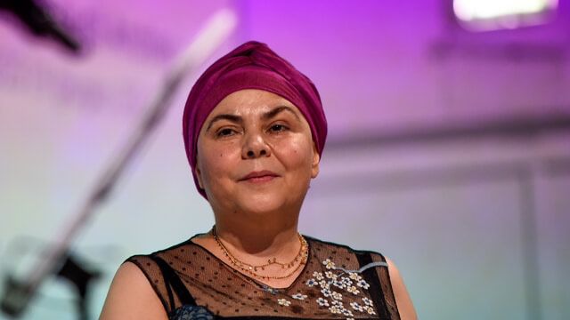 Lo stile di Michela Murgia, dal rosso fuoco al bianco di Dior: «Good save the queer» 3