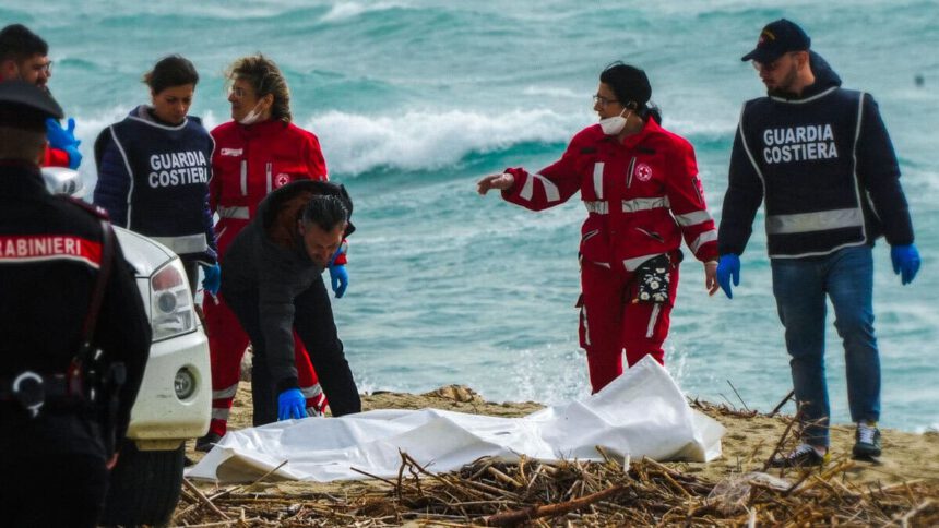Naufragio di Cutro, Unicef: “È frutto di scelte politiche. Non soccorrere è un crimine” 1