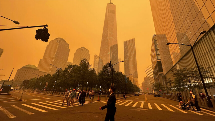 New York e Usa avvolti dal fumo. Cosa succede e perché c'entra il cambiamento climatico 1