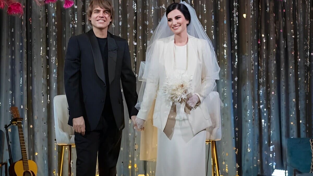 Chi è Paolo Carta, marito di Laura Pausini dopo 18 anni insieme e una figlia 15