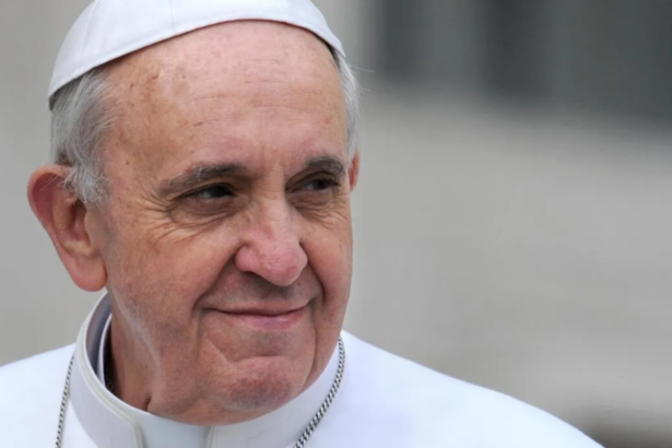 L'ultima settimana del Papa: rimuove un vescovo per copertura abusi sui minori e invita Kiev a negoziare 14