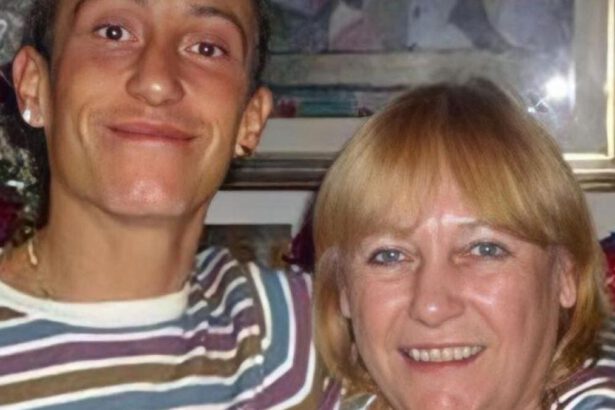 È morta Rita Calore, la mamma di Stefano Cucchi: “Si è arresa per andare a riabbracciare il figlio” 10