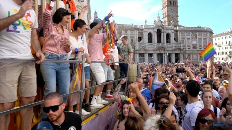 Roma Pride 2024, un milione per il 30esimo anniversario: tripudio di colori per i diritti 3 Roma pride 2024-