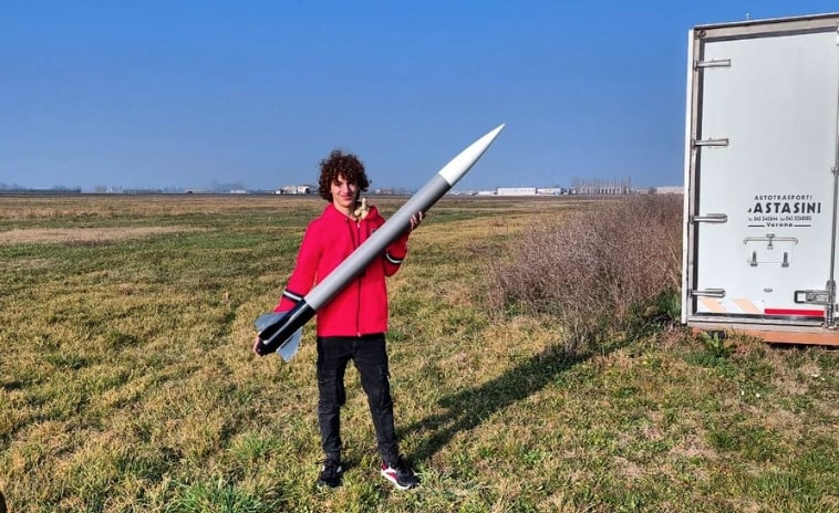 AstroTommyS, il 16enne progetta satelliti e sonde spaziali: "Un onore lanciare missioni per la scienza" 3