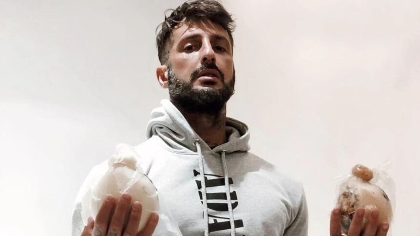 Totti e Ilary nel caos mediatico: lei andrà a Verissimo, poi parlerà Corona 1