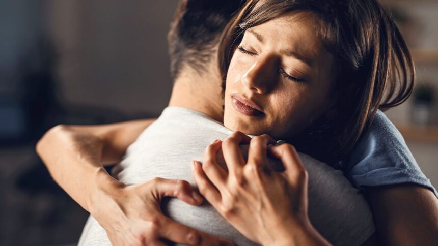 Telefono amico, a Natale una maratona d'ascolto per combattere la solitudine 1