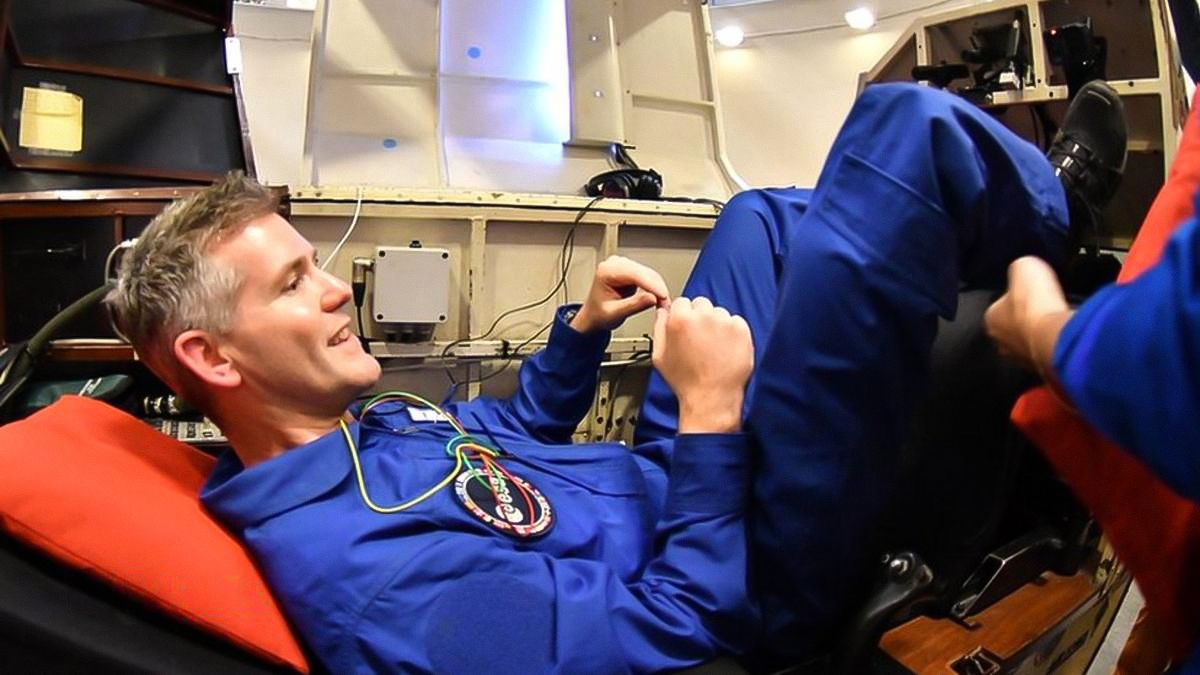 Chi è John McFall, il primo astronauta con disabilità nello spazio 19