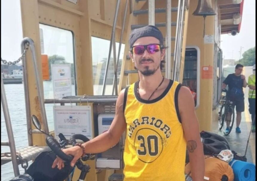 Ritrovato Adriano Pacifico, sparito durante il Cammino di Santiago: "Volevo tornare" 1