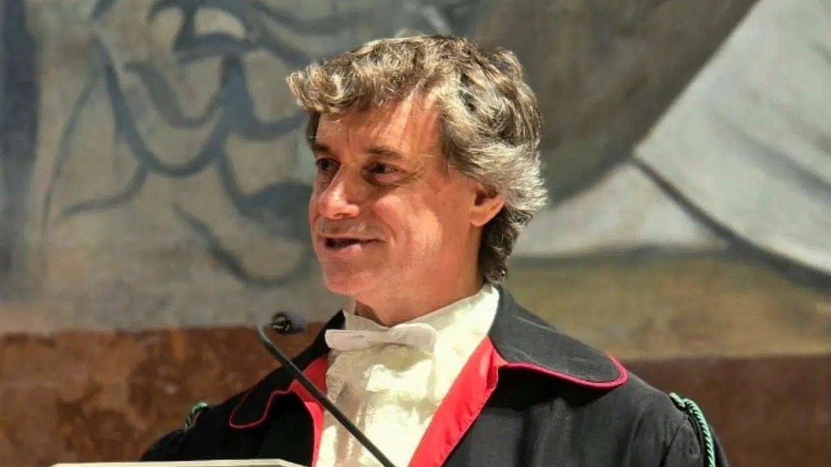 Alberto Angela riceve il dottorato honoris causa: "Lo studio decide il futuro" 19