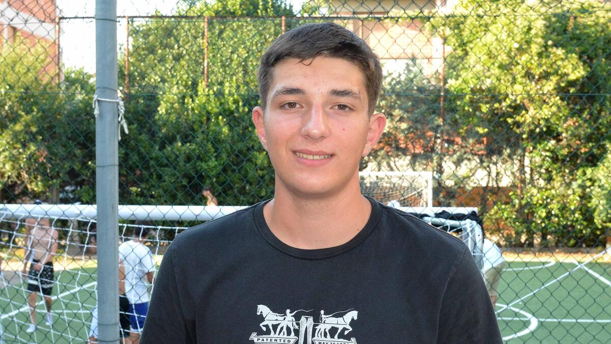 Scout salva la vita a un 50enne dopo un infarto col defibrillatore: "Tutti avevano paura. Ho fatto solo il mio dovere" 15