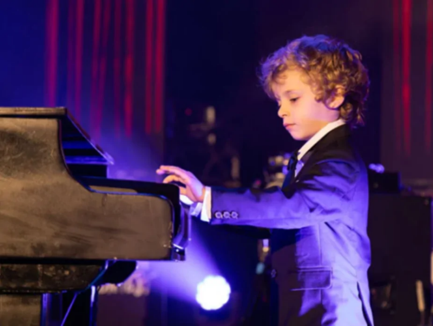 Chi è Alessandro Gervasi, il bambino prodigio di 6 anni ospite a Sanremo 2025 1