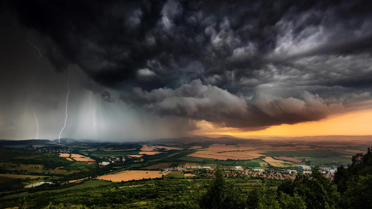 Meteo, arriva il ciclone Circe: come cambieranno le temperature? 17