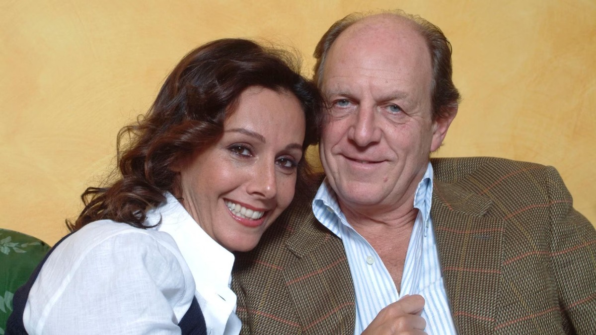 Anna Kanakis, il marito: "All’ultimo cambiò il testamento, il ricavato dei gioielli alla ricerca" 17