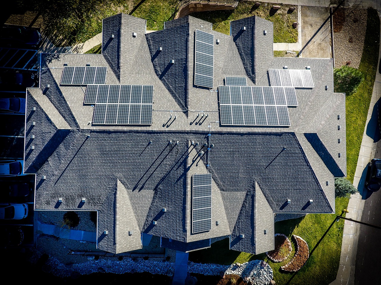 Fotovoltaico, impianto da 3kW: "Zero consumi per tutti i device di casa" 3