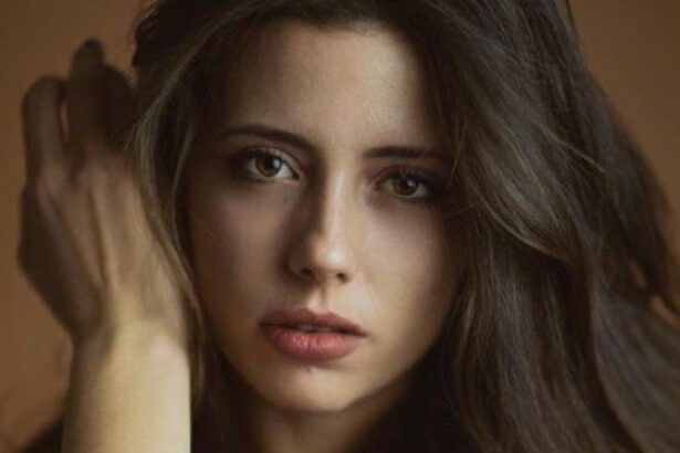 Chi è Celeste Dalla Porta, protagonista di Parthenope, dalla passerella al red carpet? 10