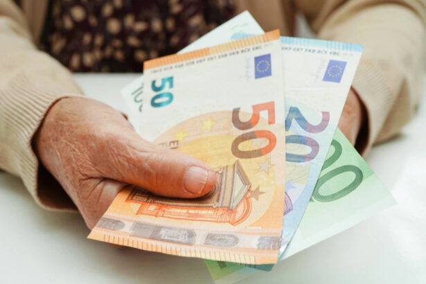 Aumento pensioni febbraio per tutti grazie alle rivalutazioni: quanto si prenderà di più 15