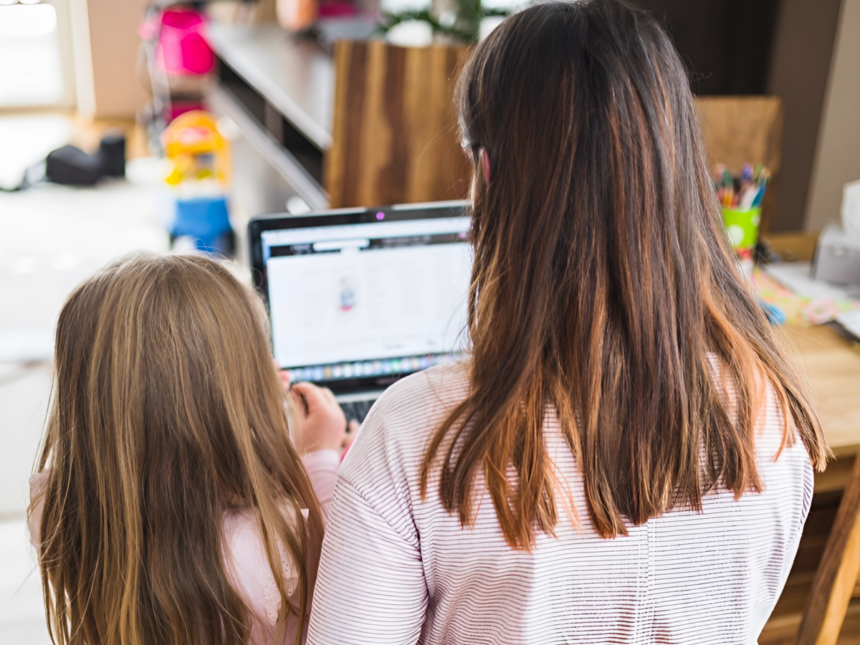 Come è cambiato il modo di cercare una babysitter? Oggi si fa tramite app 1