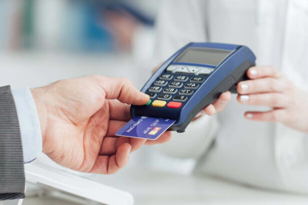 Bancomat e carte fuori servizio in tutta Italia, utenti nel panico: cosa è successo 10