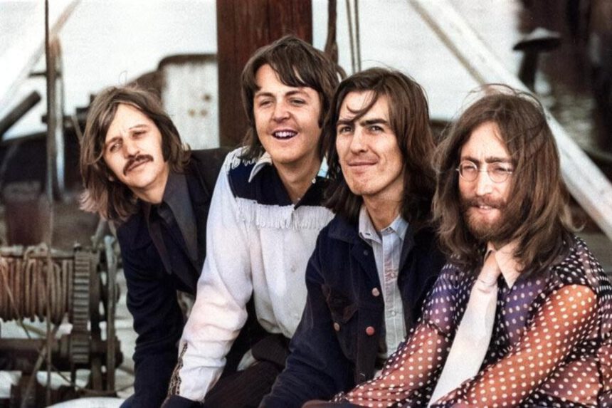 Toro i Beatles con la voce di John Lennon: "La nuova canzone creata con l’intelligenza artificiale" 1