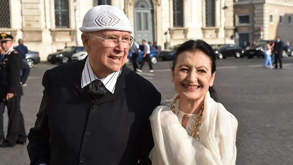 Addio a Beppe Menegatti, regista marito di Carla Fracci che ha curato molti dei suoi spettacoli 3