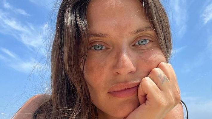 Bianca Balti e il tumore alle ovaie, cos'è, i sintomi e come fare prevenzione 4 Bianca Balti e il tumore alle ovaie, cos'è, i sintomi e come fare prevenzione 3