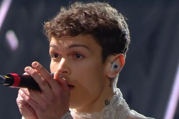 Bruciasse il cielo, Blanco nel docufilm ispirato alla sua vita: "Facevo le pizze, poi un giorno è cambiato tutto" 5