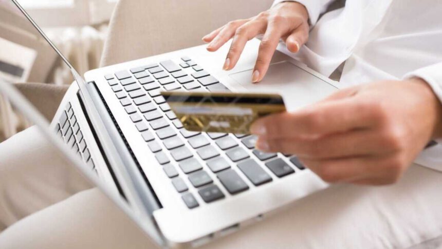 Dal 9 gennaio i bonifici istantanei costeranno come quelli ordinari: cosa cambia? 2 Dal 9 gennaio i bonifici istantanei costeranno come quelli ordinari: cosa cambia? 1