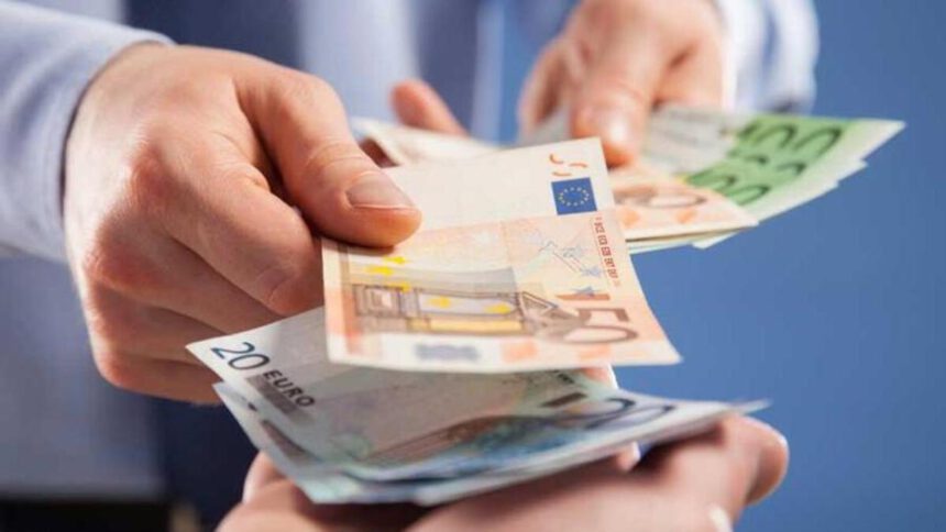 Cos'è il Bonus Natale, chi può beneficiarne e qual è l'importo massimo 1