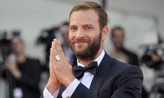 Alessandro Borghi e la Sindrome di Tourette, la diagnosi e quali sono le cause 3