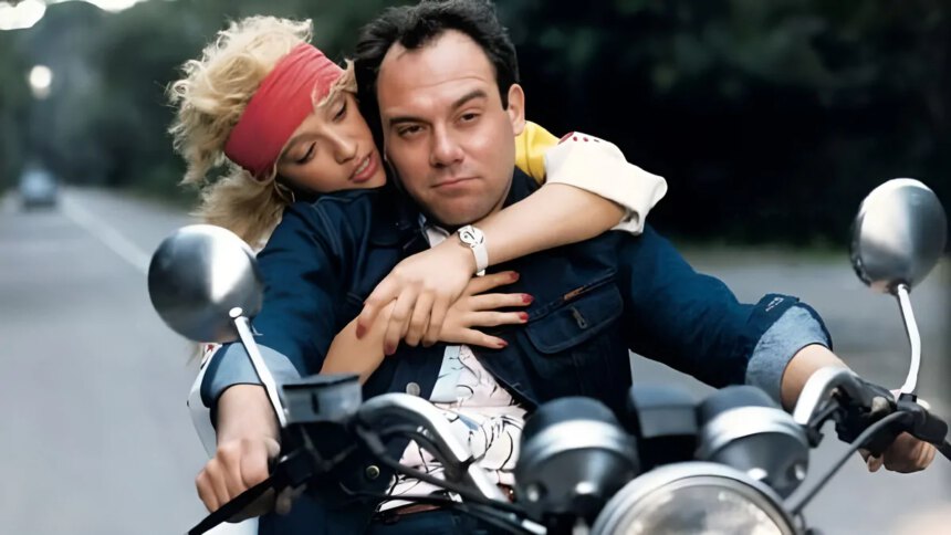 Eleonora Giorgi, il successo con "Borotalco" e la carriera memorabile 2 Eleonora Giorgi, il successo con "Borotalco" e la carriera memorabile 1