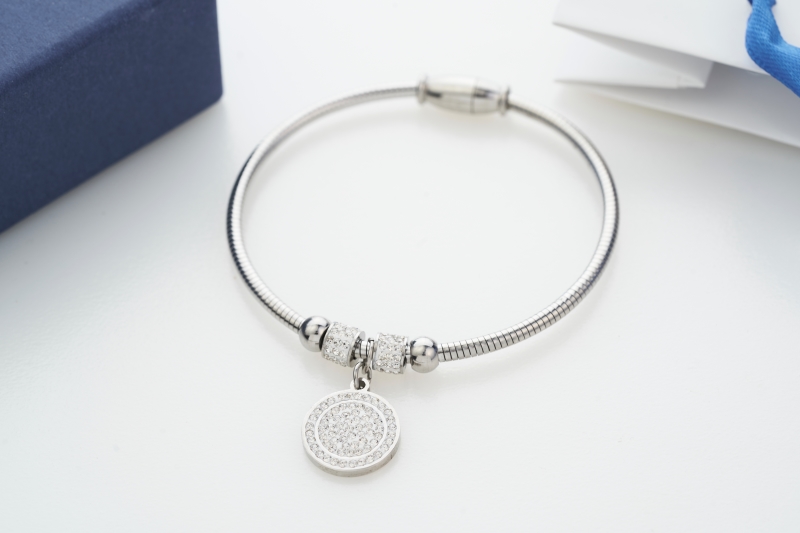 Come scegliere il bracciale da donna da regalare 1