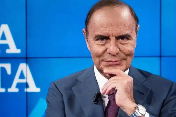 Vespa compie 80 anni, l'intervista a Wojtyla, il contratto con gli italiani di Berlusconi a Porta a Porta e Cinque minuti 6