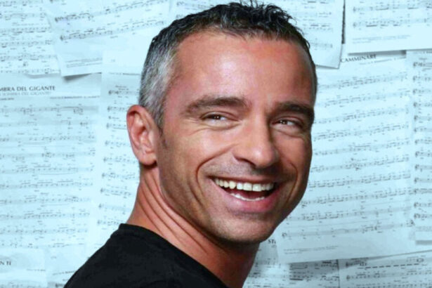 Buon compleanno Eros Ramazzotti, lo celebriamo con 7 canzoni. Qual è la tua preferita? 15