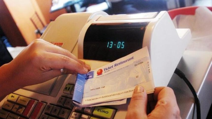 Buoni pasto, la protesta dei commercianti: ecco da quando non li accetteranno 1