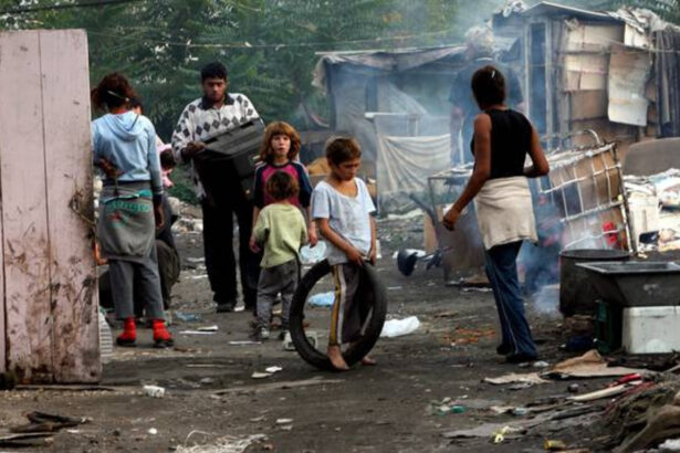 Bonus rom: 10mila euro a famiglia per trovare casa e lasciare i campi 6