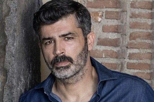 Chi è Carmine Recano, il commissario della serie napoletana Mare fuori 17