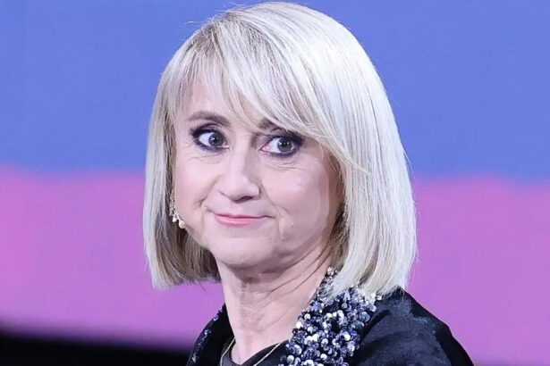 Luciana Littizzetto spegne 60 candeline. La carriera, i figli e il rapporto con Fabio Fazio 15