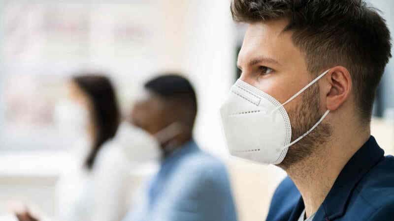 Covid, circolare del ministero: “Mascherine e smart working se la situazione si aggrava” 3 circolare del ministero