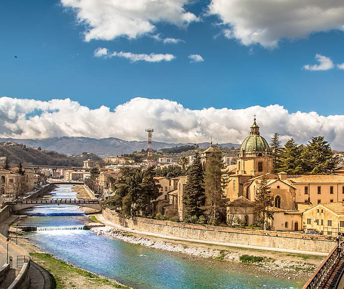 Cosenza - l'Atene della Calabria - Guide In Calabria di Alessandra Scanga