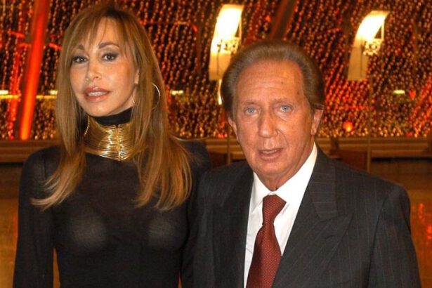 Daniela Zuccoli ricorda il marito Mike Bongiorno: "Mi manca, la gente gli vuole ancora bene" 7