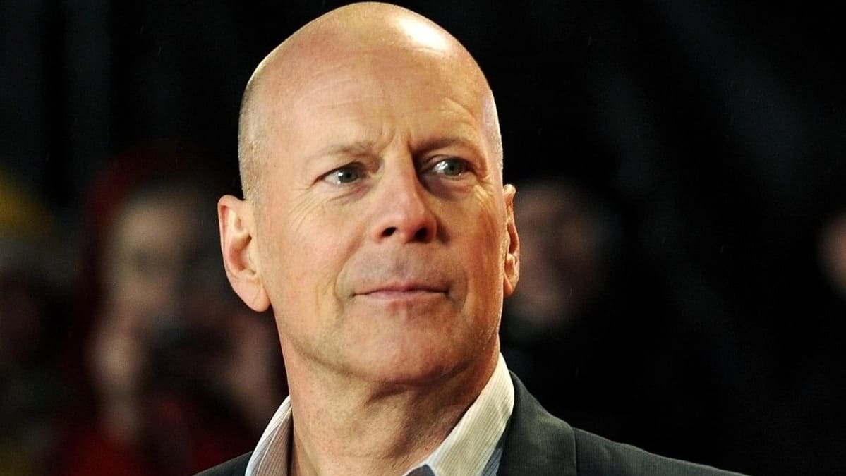 Cos’è la demenza frontotemporale, che ha colpito Bruce Willis: sintomi e cure della malattia 15