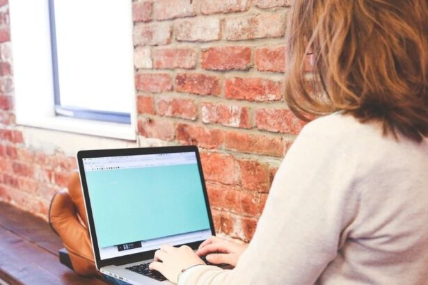 Diritto all’oblio: in cosa consiste la norma di farsi cancellare dal web 17