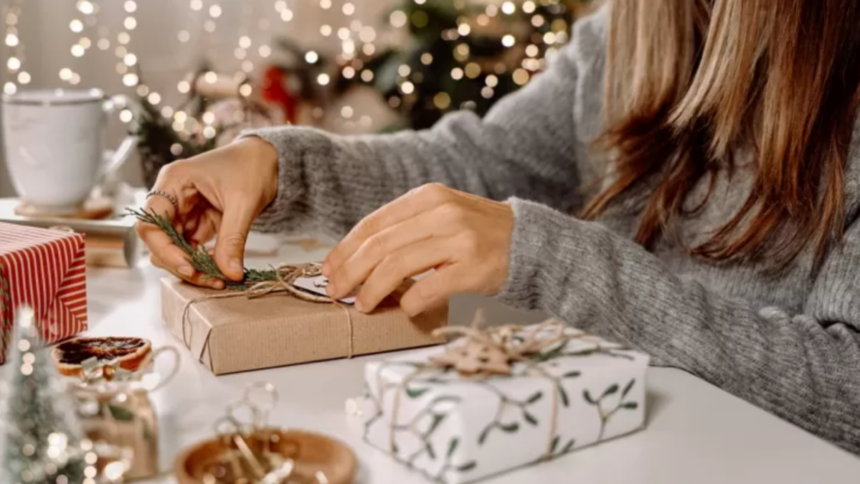 Sindrome da shopping compulsivo: 5 consigli per gestire i regali di Natale 2 Sindrome da shopping compulsivo: 5 consigli per gestire i regali di Natale 1