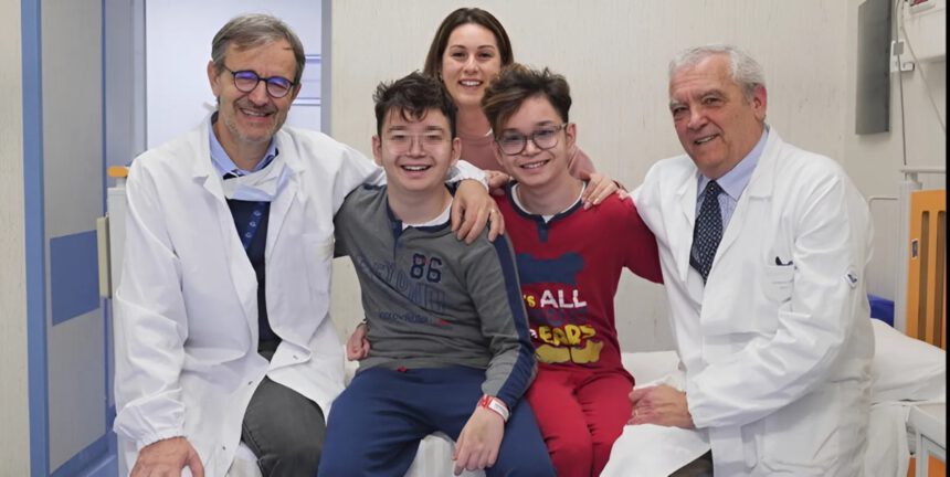 Doppio trapianto per due gemelli al fegato e rene, la mamma: "Dopo tanta paura oggi stanno bene" 1